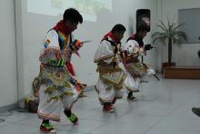 Presentación de la danza de tijeras a cargo de Qori Sisicha
